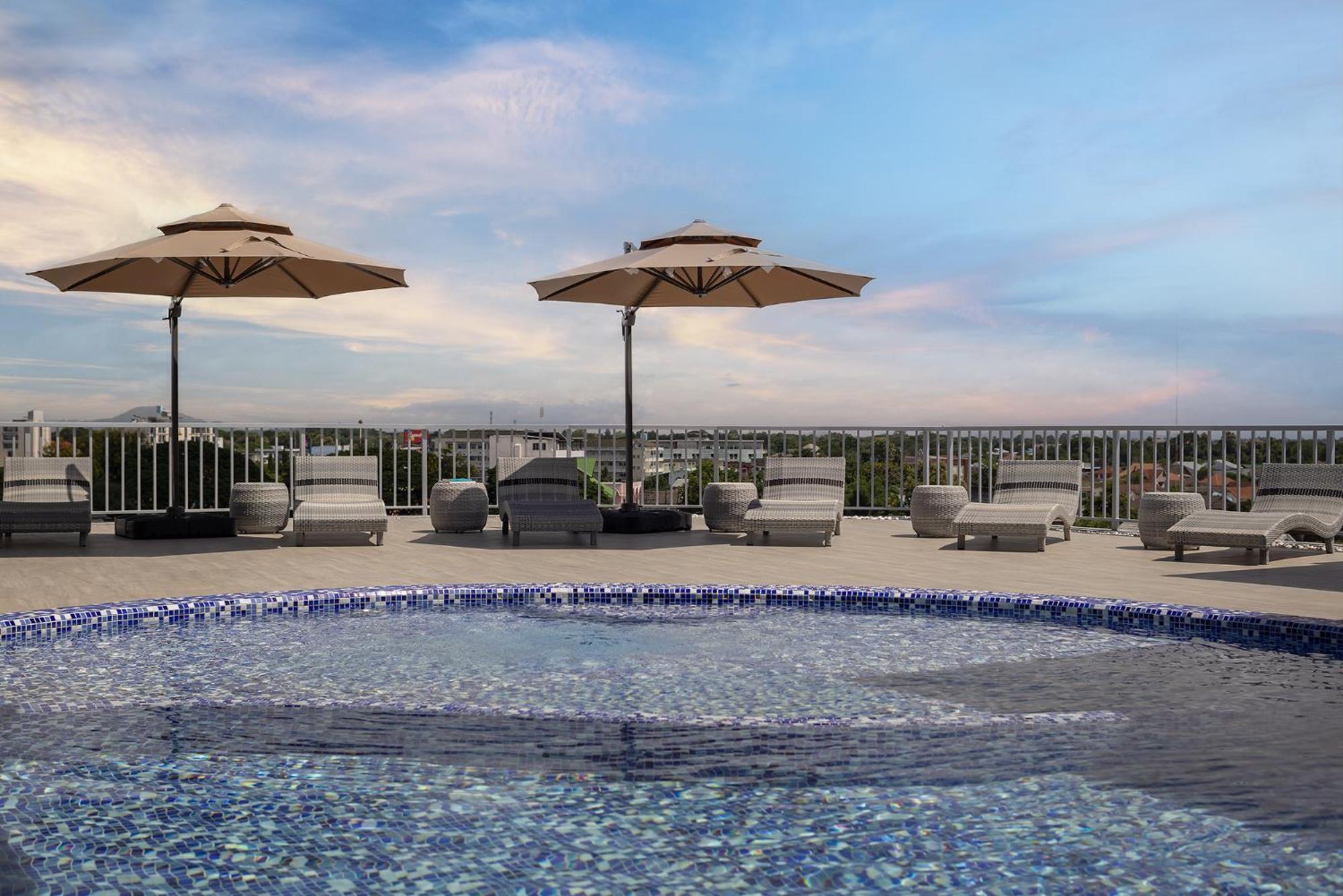 Hotel Selene Chiang Rai - Sha Certified Экстерьер фото